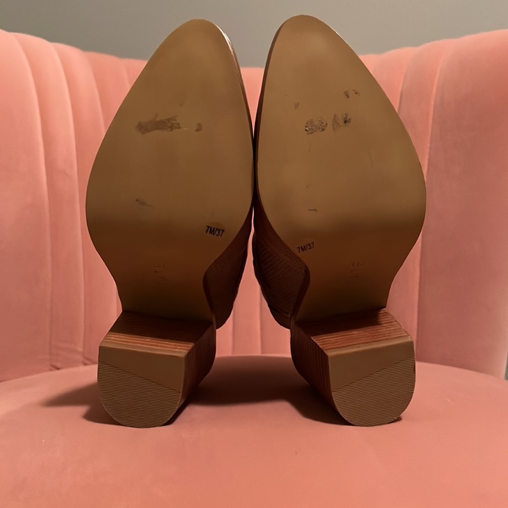 1.State Booties - Picture 6 of 6